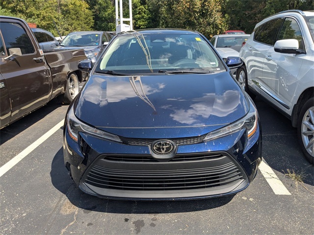 Used 2023 Toyota Corolla LE with VIN 5YFB4MDE2PP012001 for sale in Northfield, Minnesota