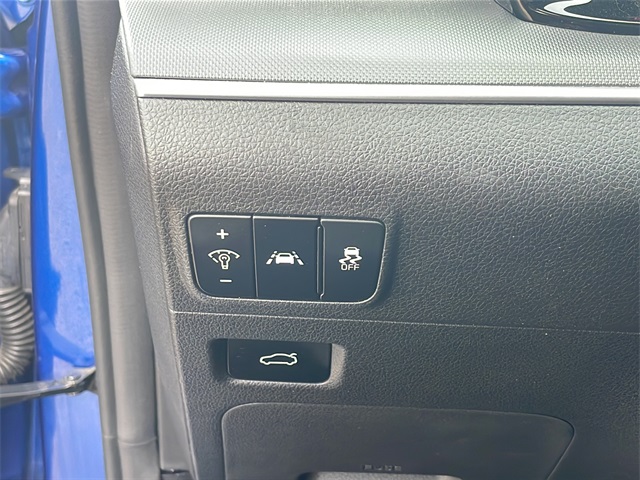 2022 Kia K5 GT-Line photo 30
