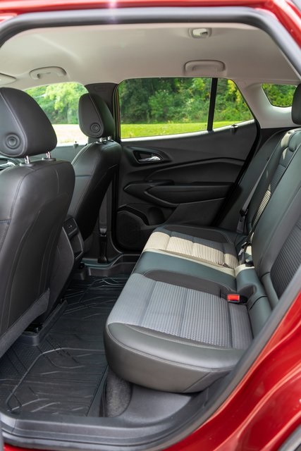 2024 Chevrolet Trax LT photo 9