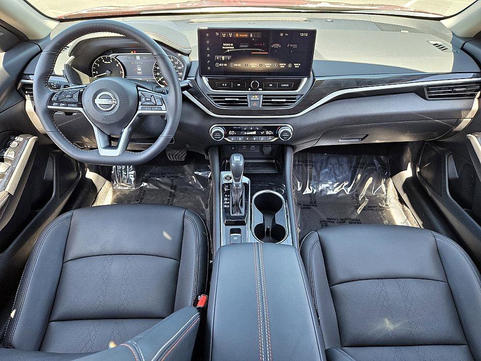 2024 Nissan Altima SR photo 11