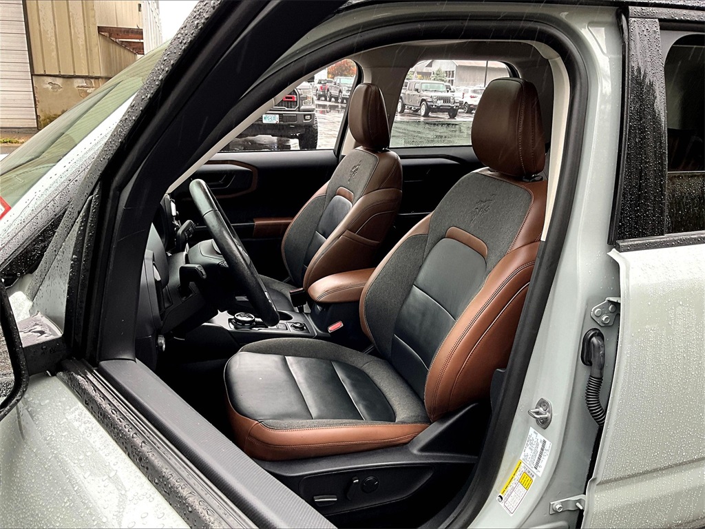 2023 Ford Bronco Sport Outer Banks photo 10