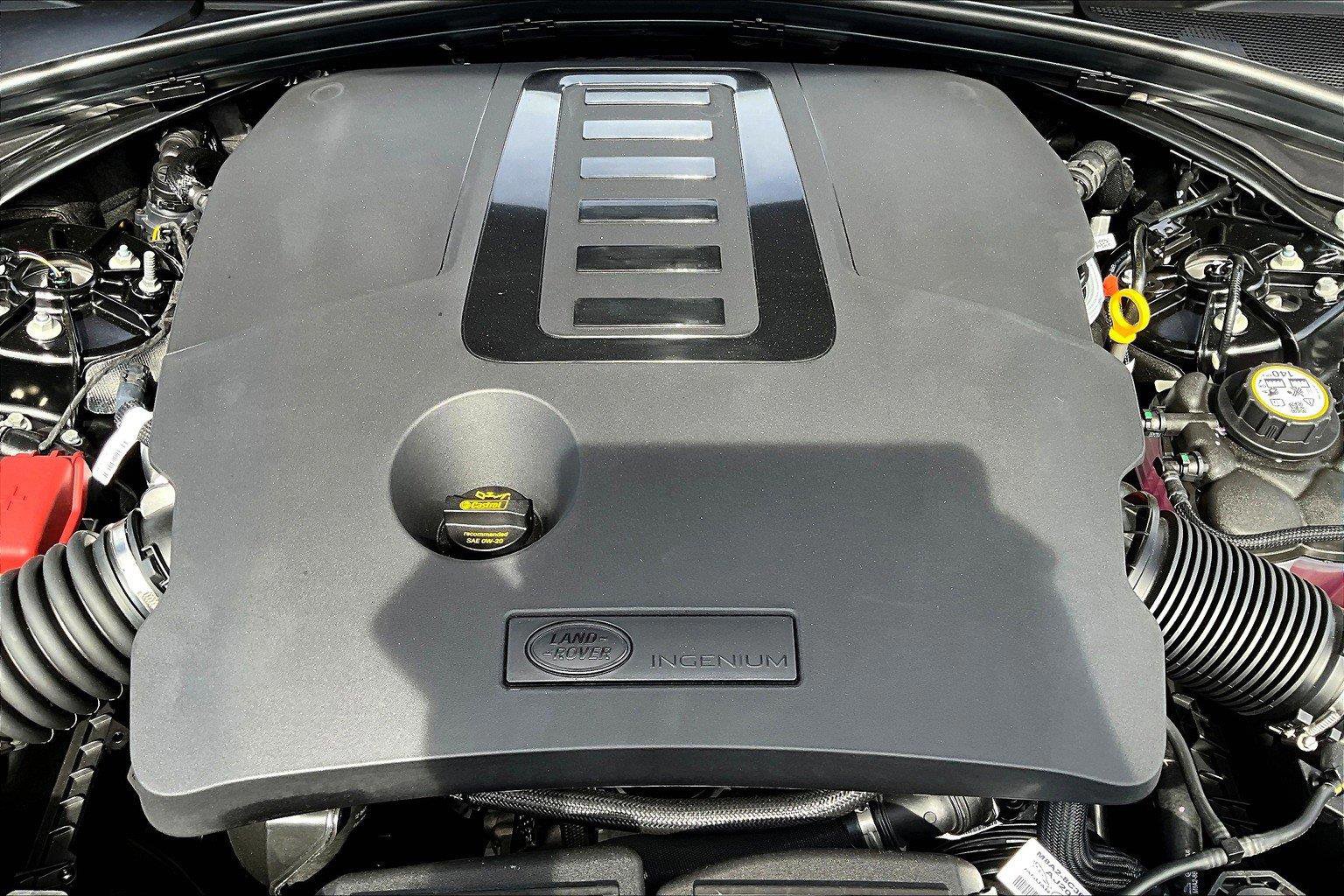 2025 Land Rover Range Rover Velar SE photo 16