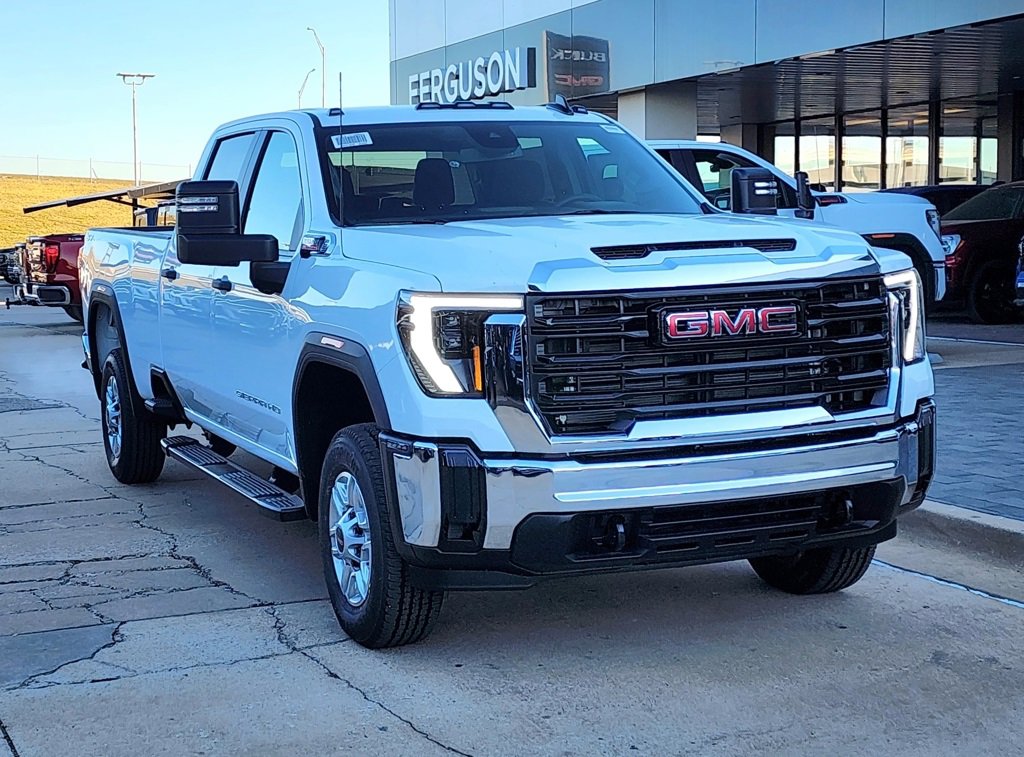 2026 GMC Sierra 2500HD Pro's photo
