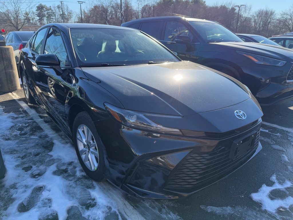 2026 Toyota Camry LE's photo