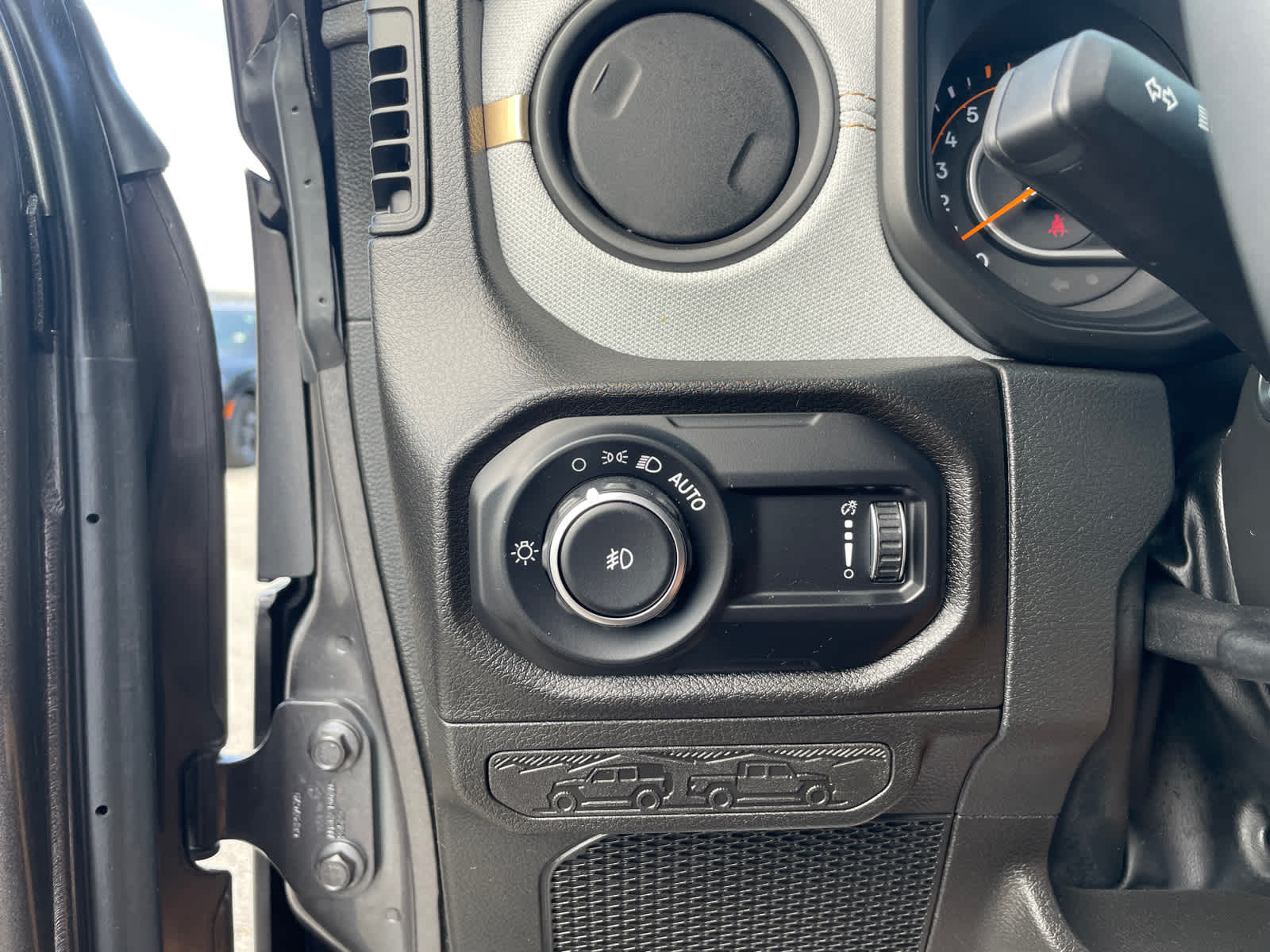 2024 Jeep Wrangler Sport S photo 19