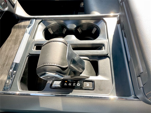 2024 Ford F-150 Lariat photo 10