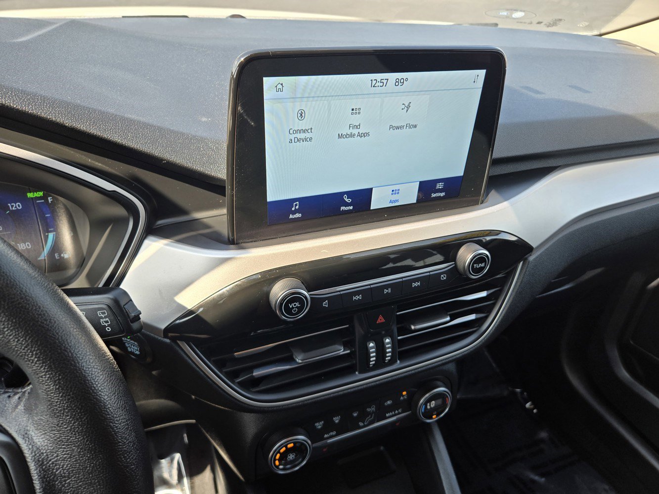 2020 Ford Escape SE Sport Hybrid photo 9