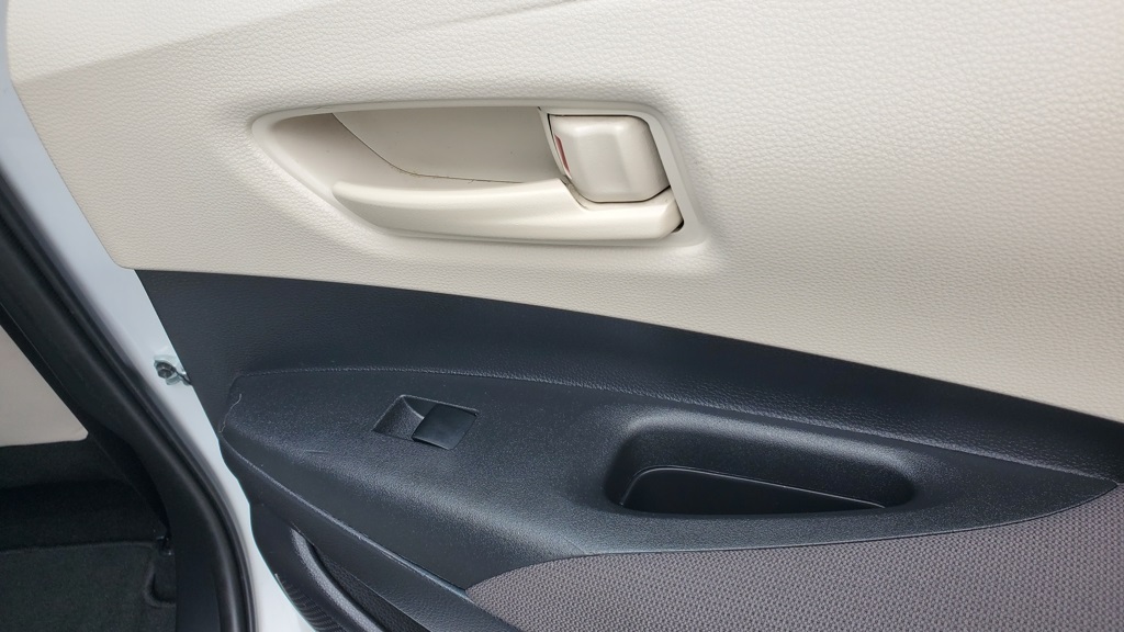 2022 Toyota Corolla LE photo 36