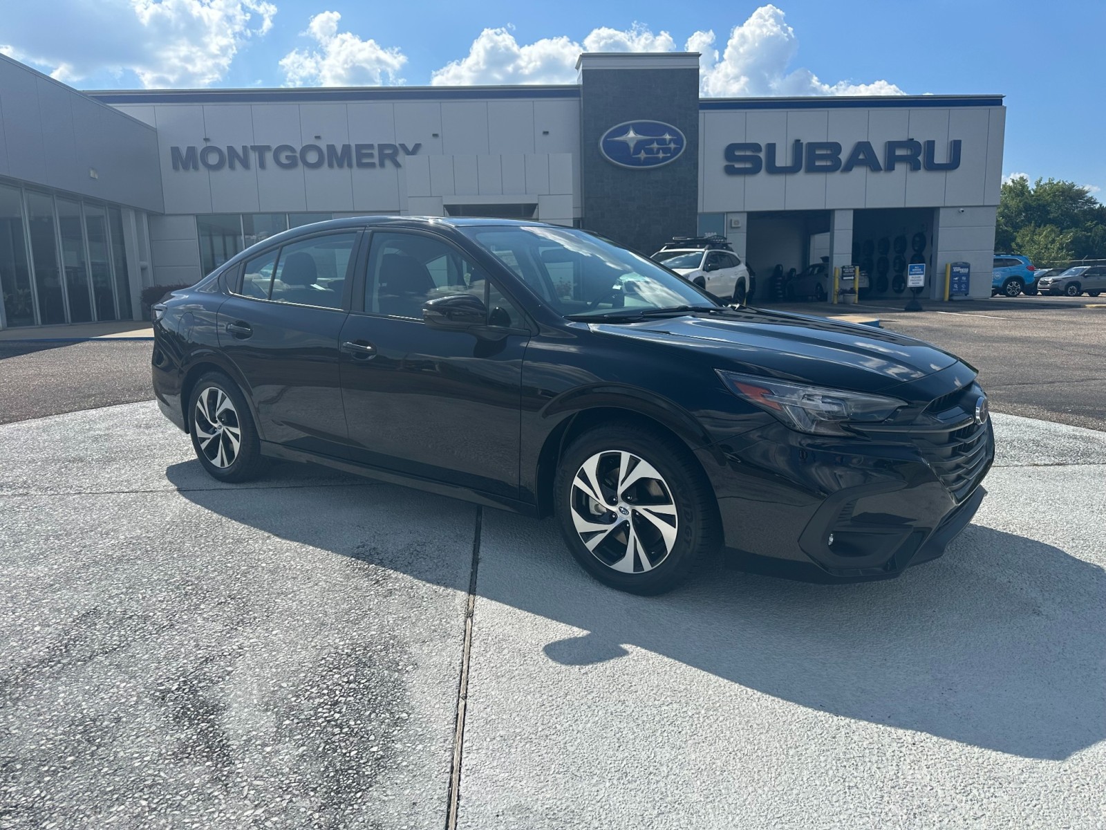 2025 Subaru Legacy Premium's photo