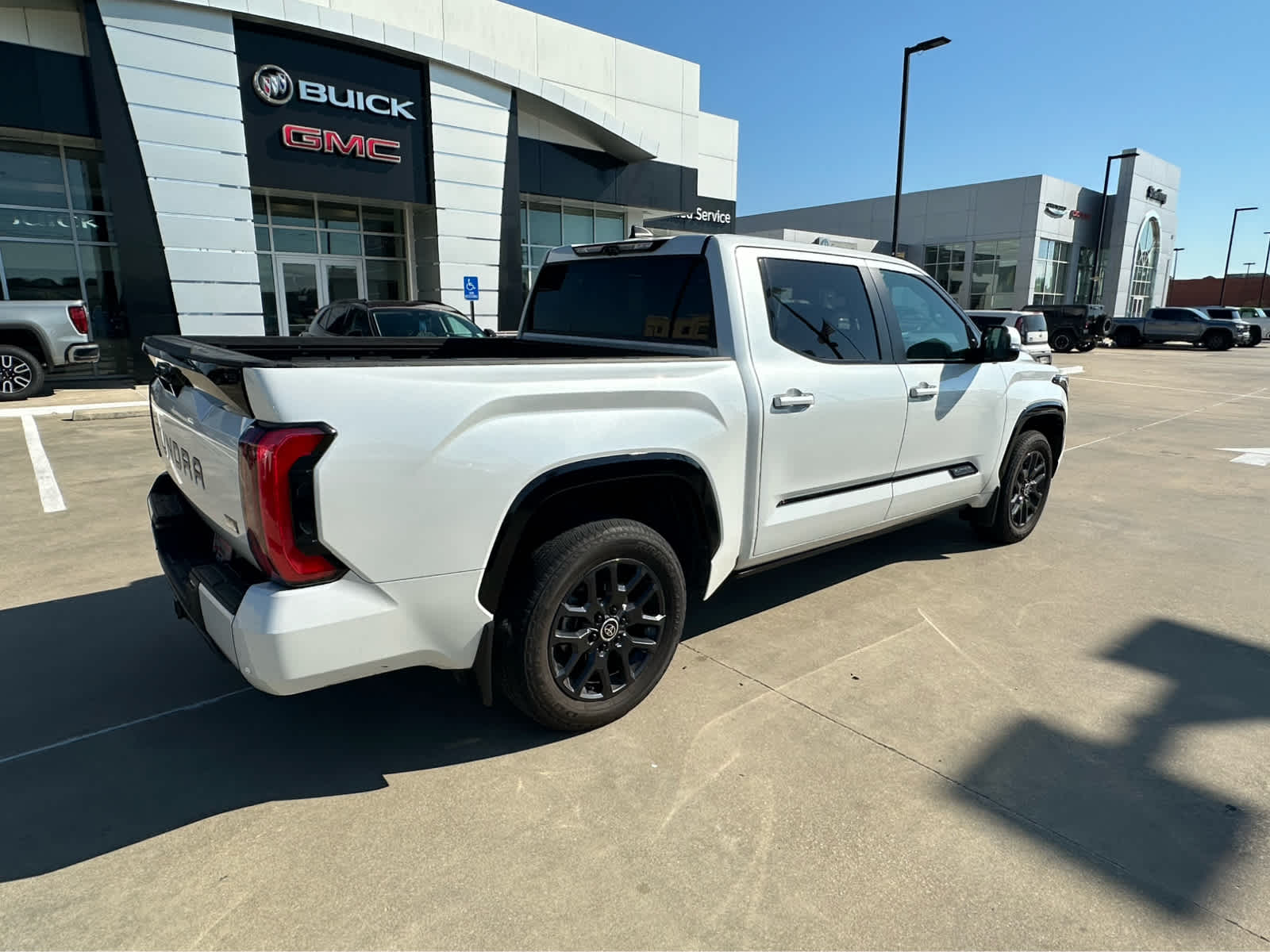 2024 Toyota Tundra Platinum photo 2
