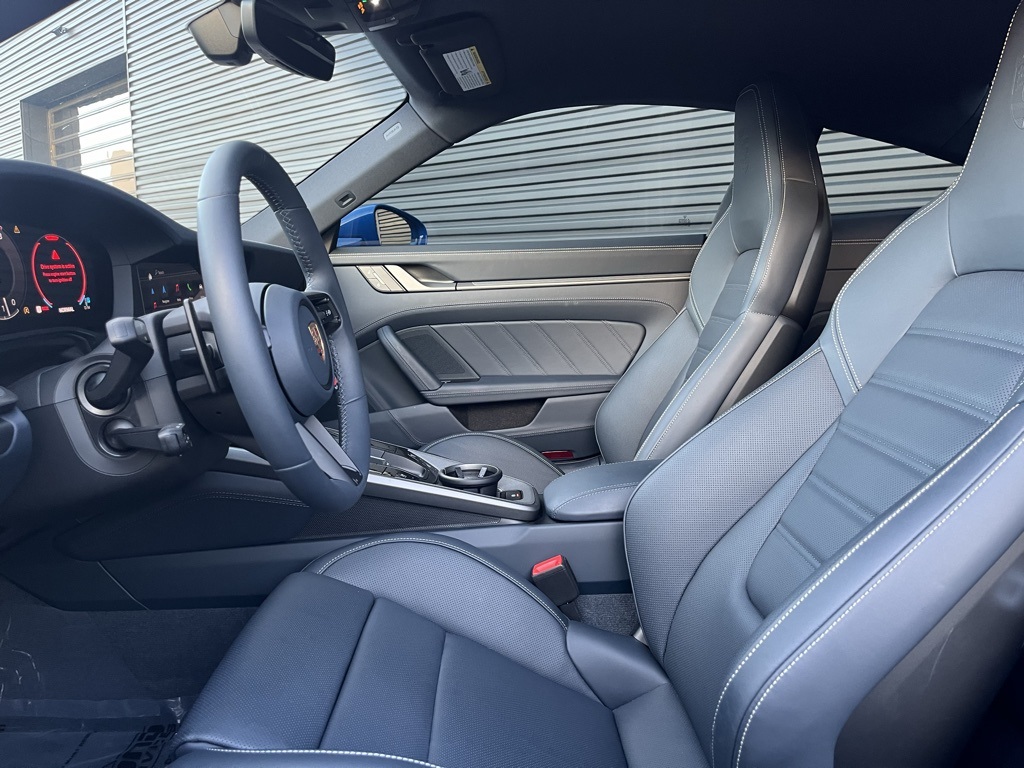 2025 Porsche 911 photo 5