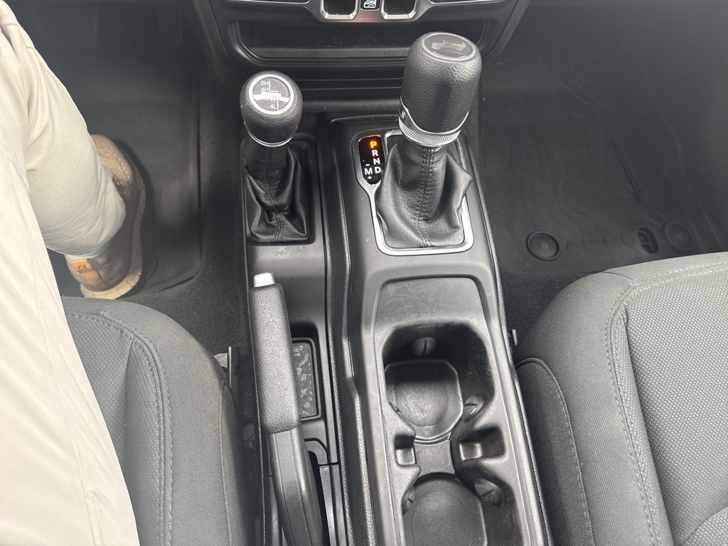 2021 Jeep Wrangler Unlimited Willys photo 23