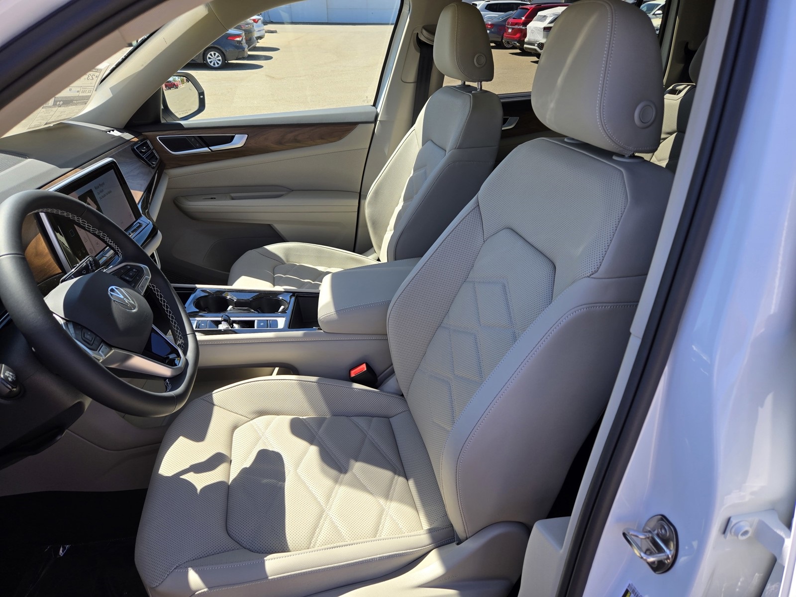 2026 Volkswagen Atlas SE Technology photo 7