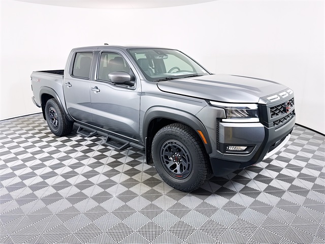 2025 Nissan Frontier PRO-X's photo