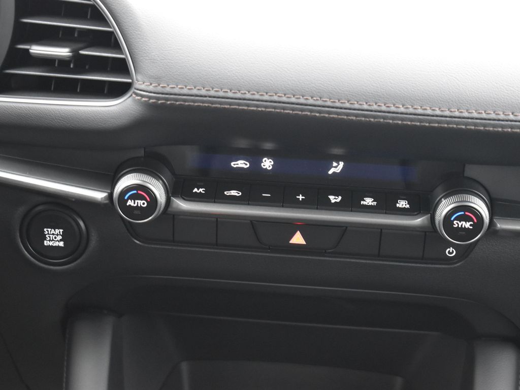 2025 Mazda Mazda3 2.5 Select Sport photo 18