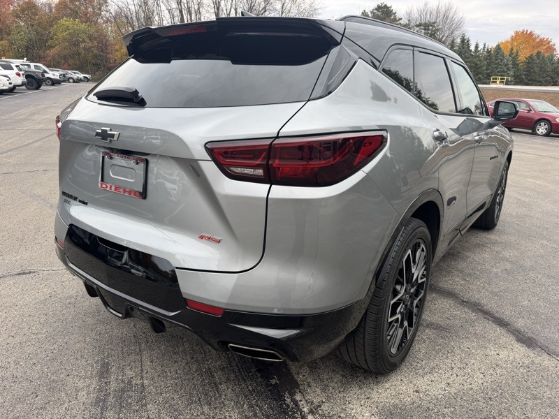 2023 Chevrolet Blazer RS photo 3