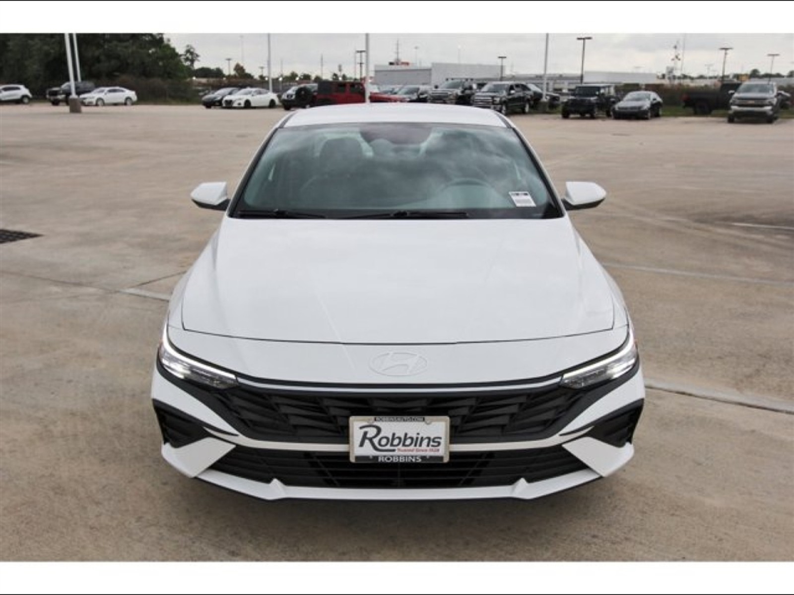2024 Hyundai Elantra SEL White at Robbins Nissan