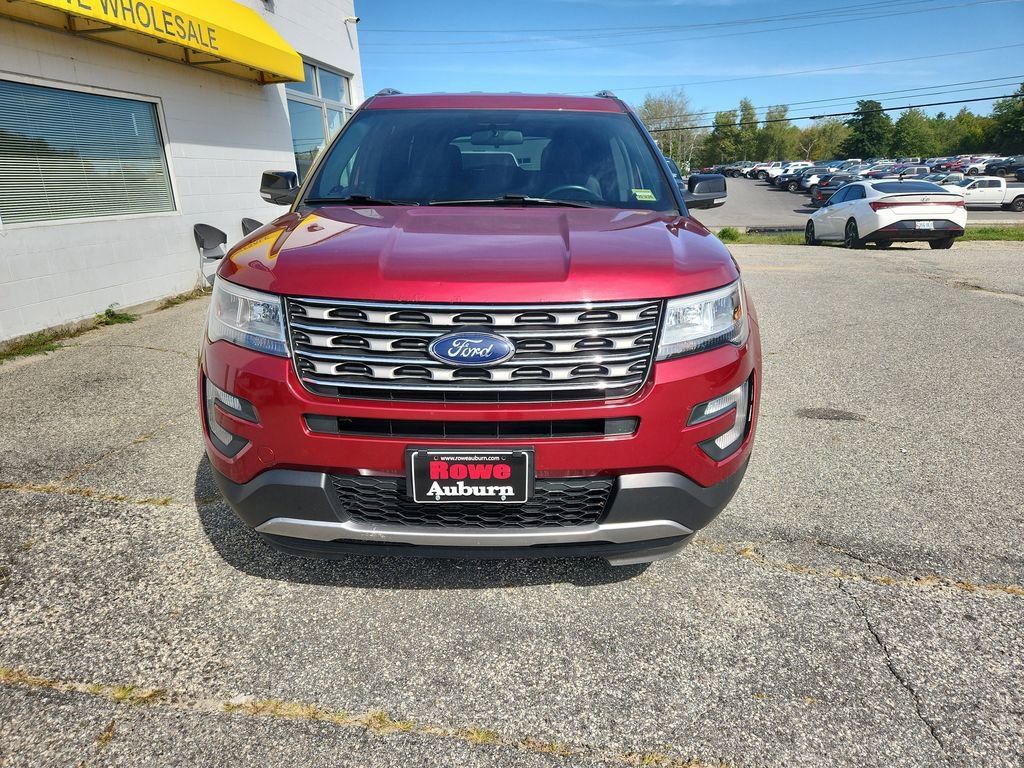 2017 Ford Explorer XLT photo 2