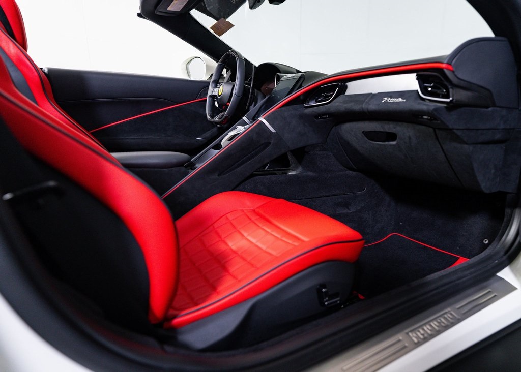 2024 Ferrari Roma Spider Base photo 23