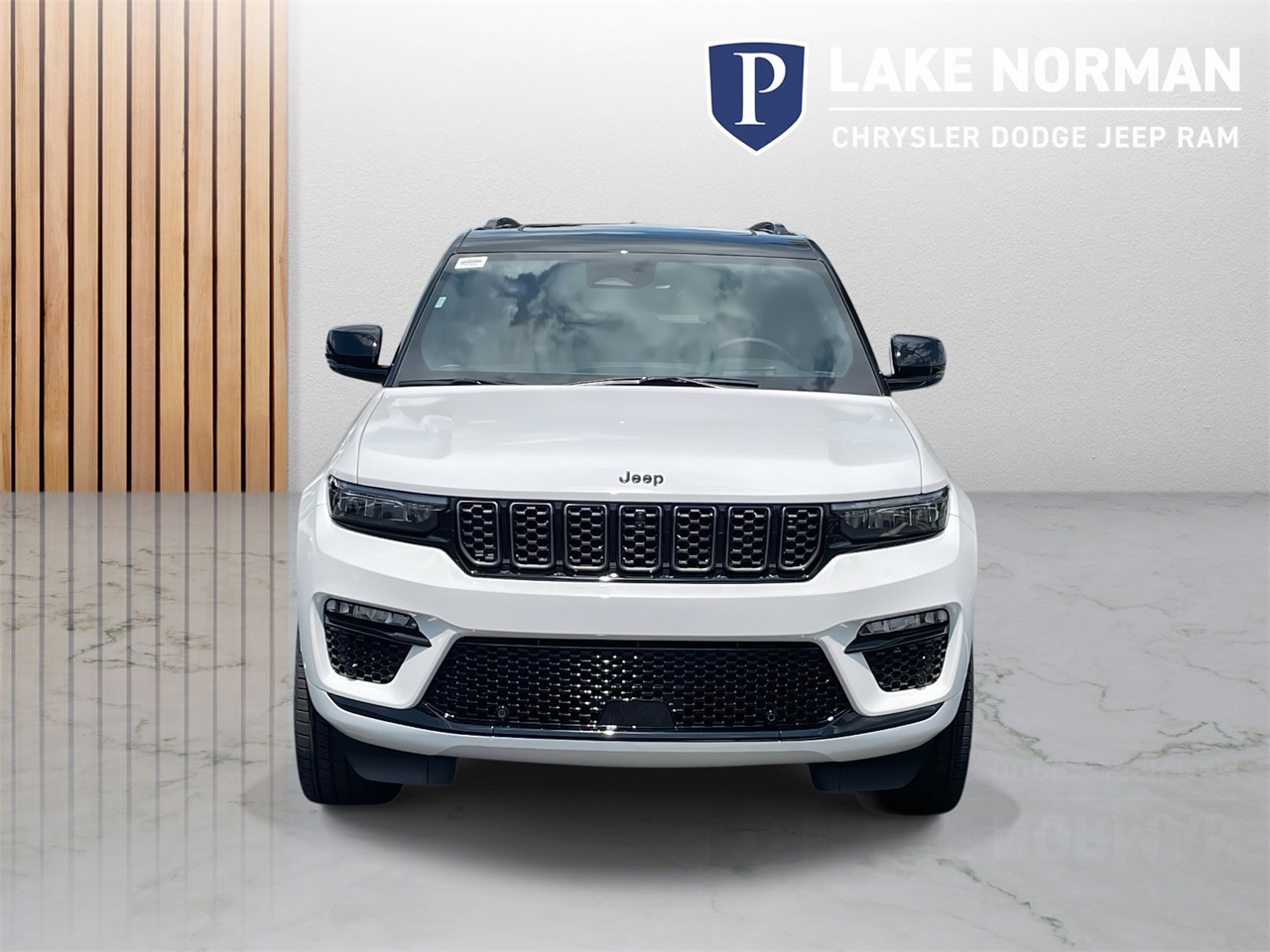 2025 Jeep Grand Cherokee Summit Reserve photo 3