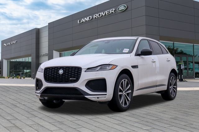 2025 Jaguar F-PACE R-Dynamic S's photo