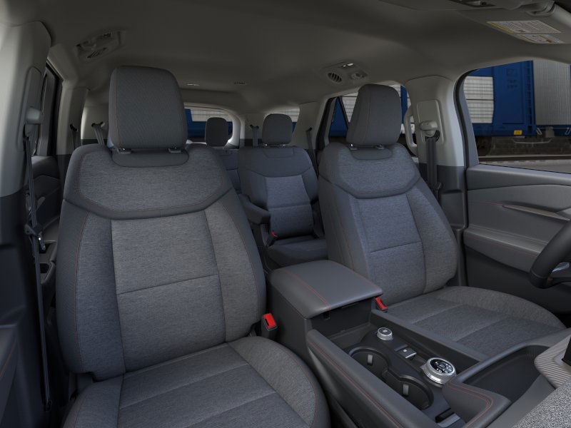 2025 Ford Explorer photo 8