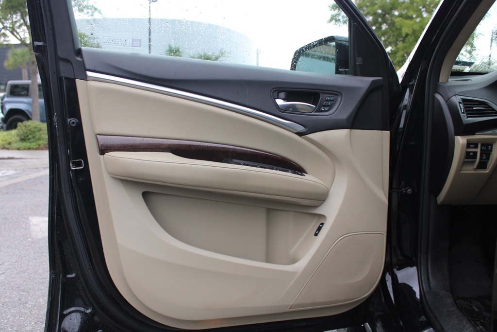 2018 Acura MDX SH-AWD Technology Entertainment photo 8