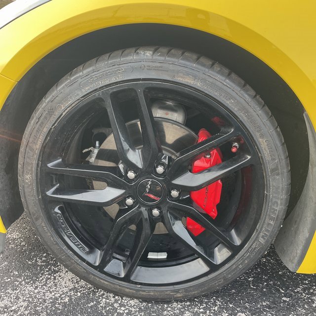 2019 Chevrolet Corvette Stingray 1LT Coupe photo 3