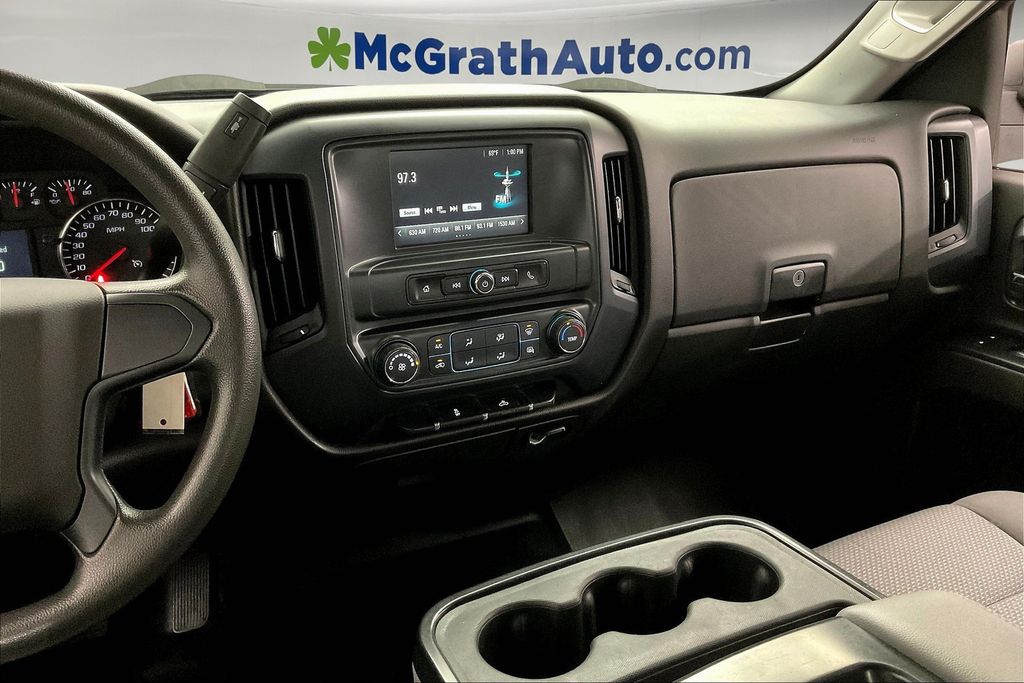 2017 Chevrolet Silverado 1500 Custom photo 7