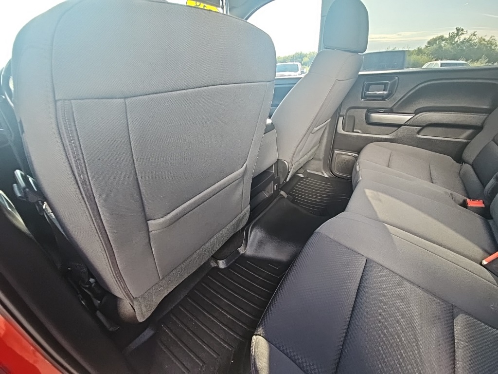 2018 Chevrolet Silverado 1500 LT photo 13