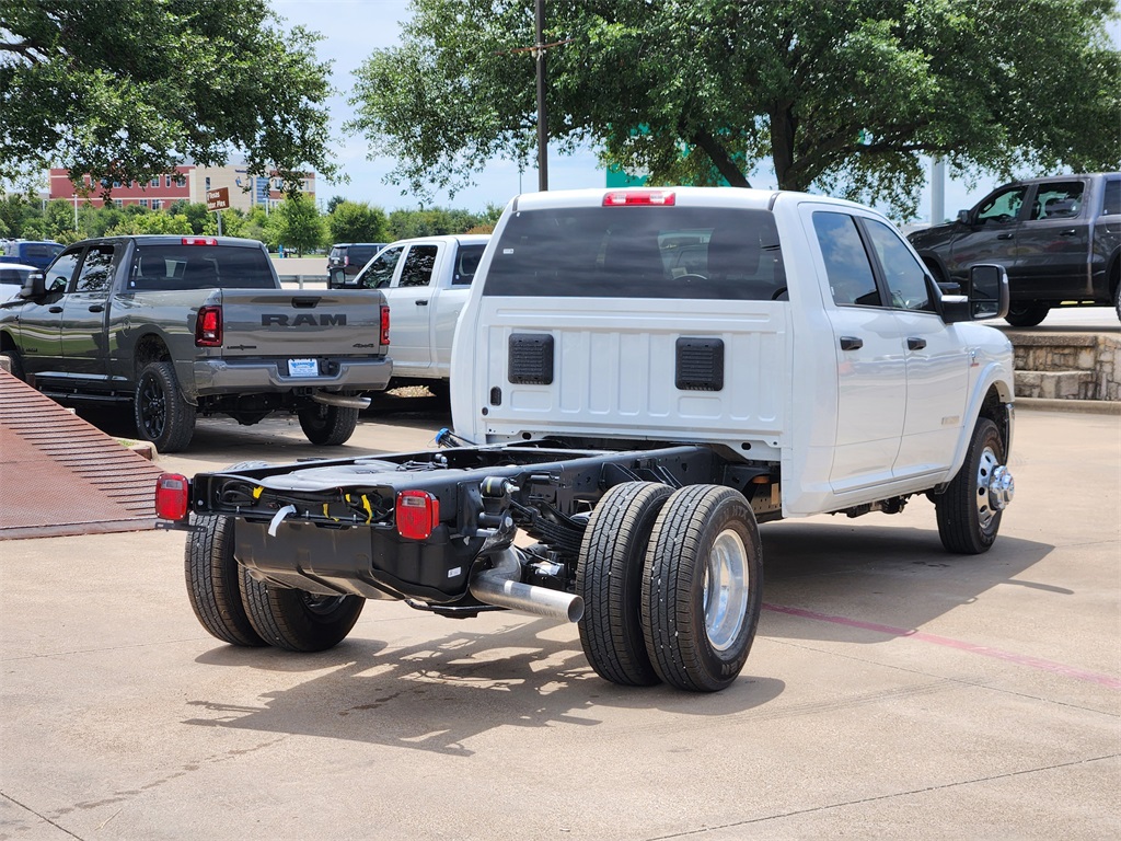 2025 Ram 3500 Big Horn photo 4