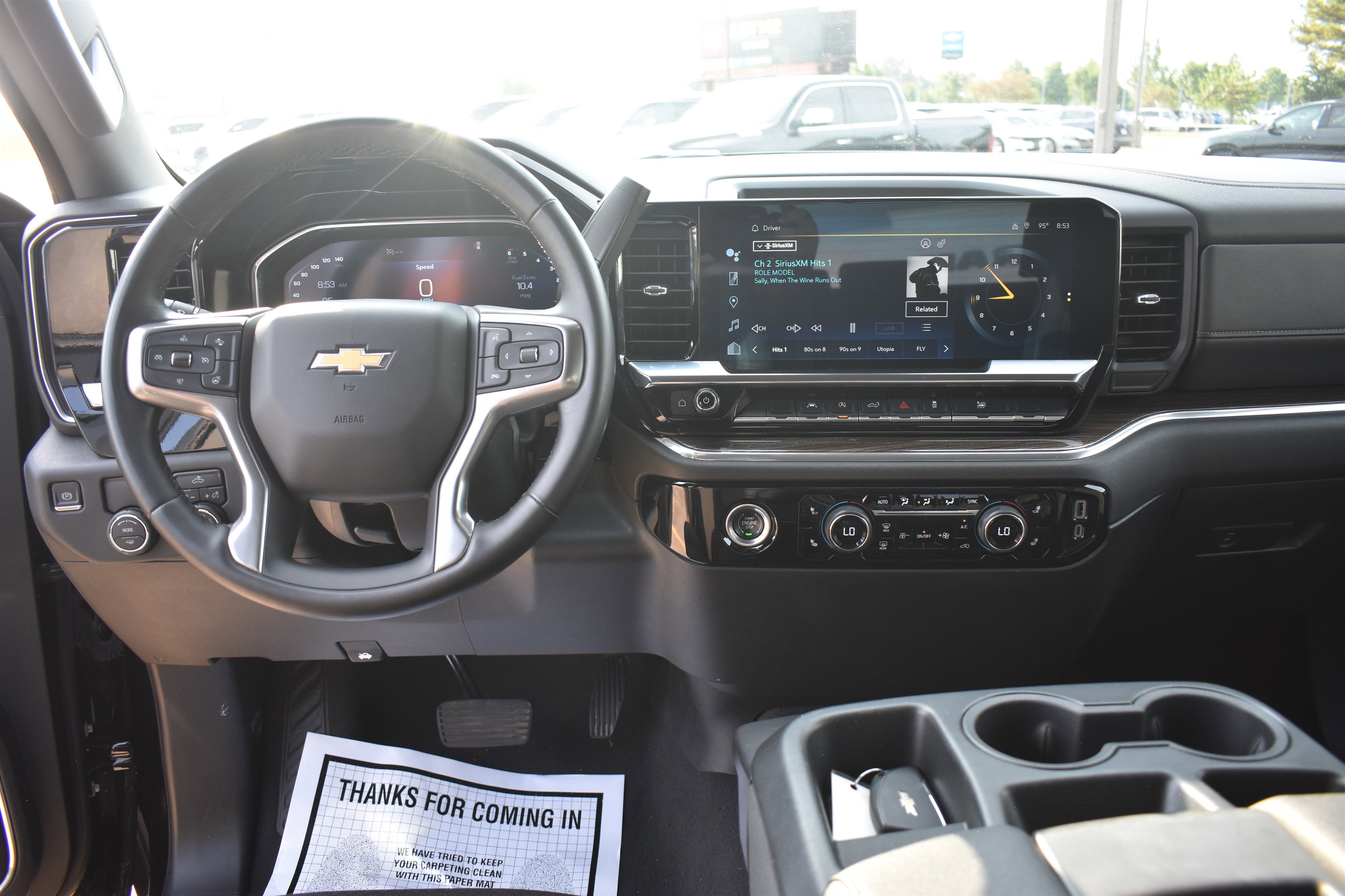 2024 Chevrolet Silverado 1500 LT photo 10