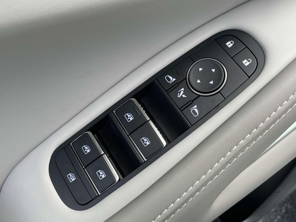 2026 Infiniti QX60 Luxe AWD photo 16