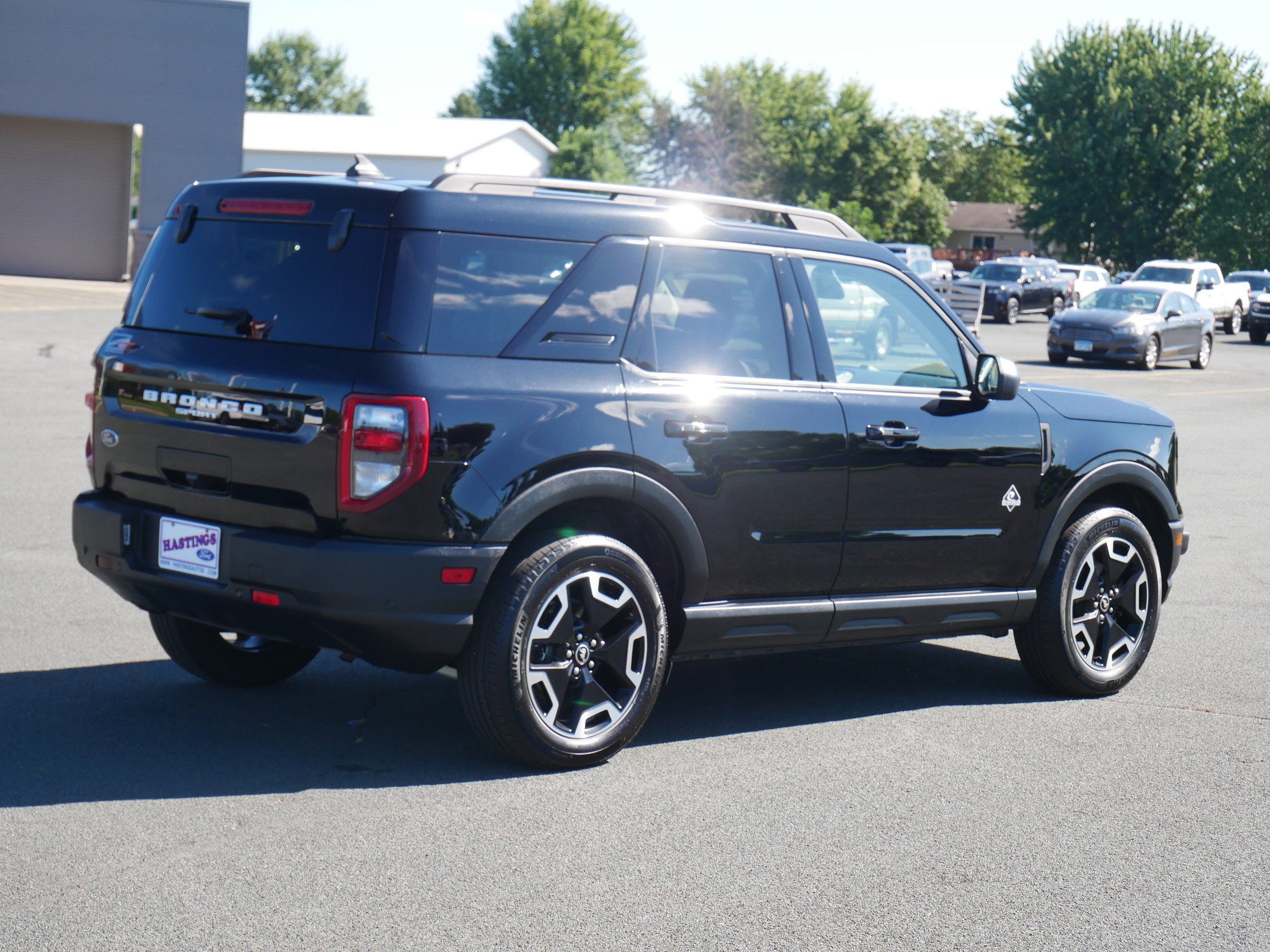2021 Ford Bronco Sport Outer Banks photo 2