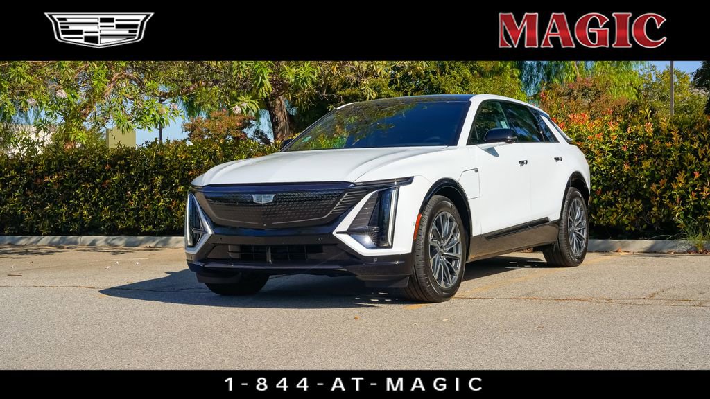 2026 Cadillac LYRIQ Sport's photo