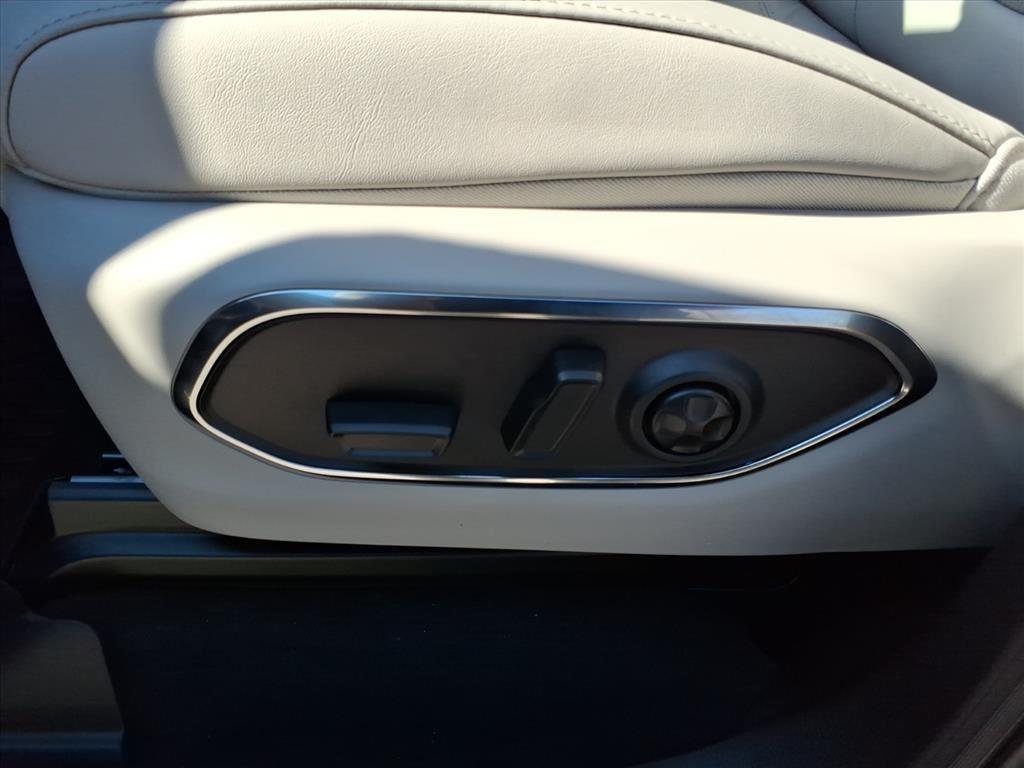 2025 Jeep Wagoneer Limited Series II photo 4