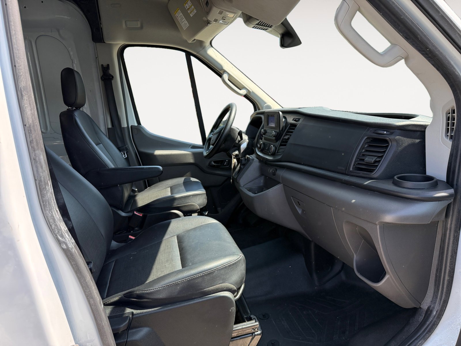 2024 Ford Transit photo 17