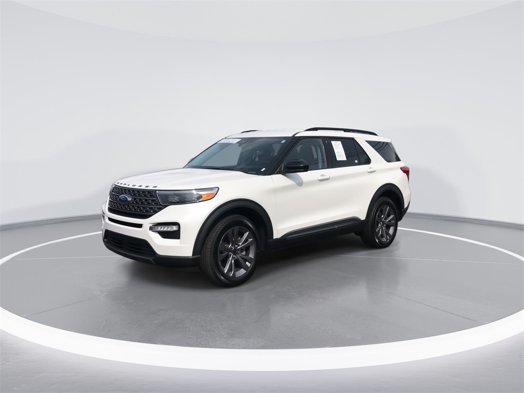 2023 Ford Explorer XLT photo 4