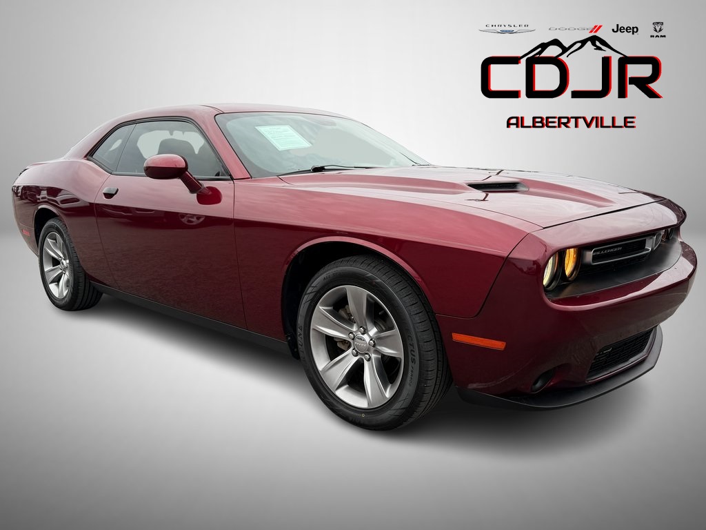 2018 Dodge Challenger SXT's photo