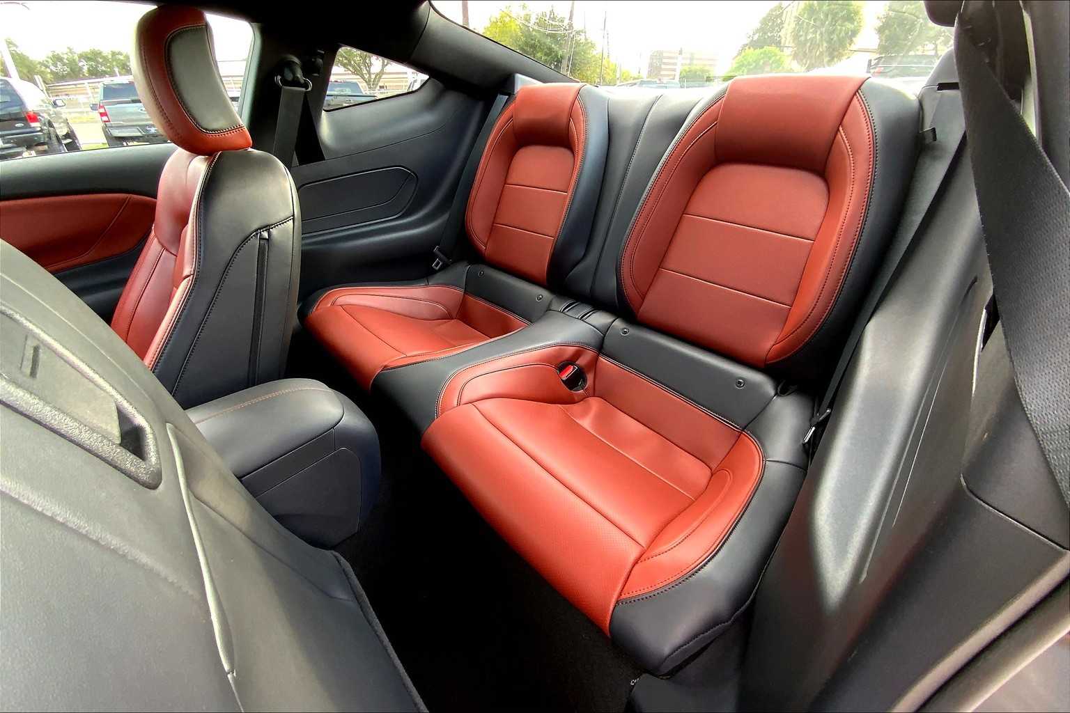 2024 Ford Mustang EcoBoost Premium photo 18