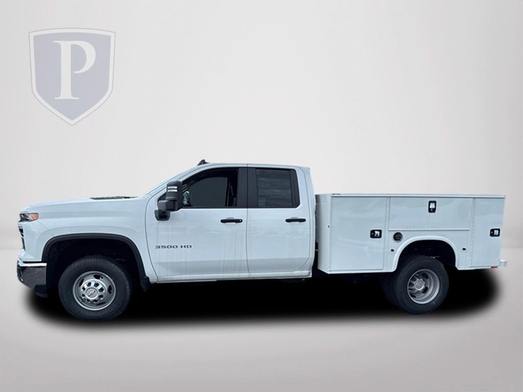 2024 Chevrolet Silverado 3500HD Work Truck photo 4