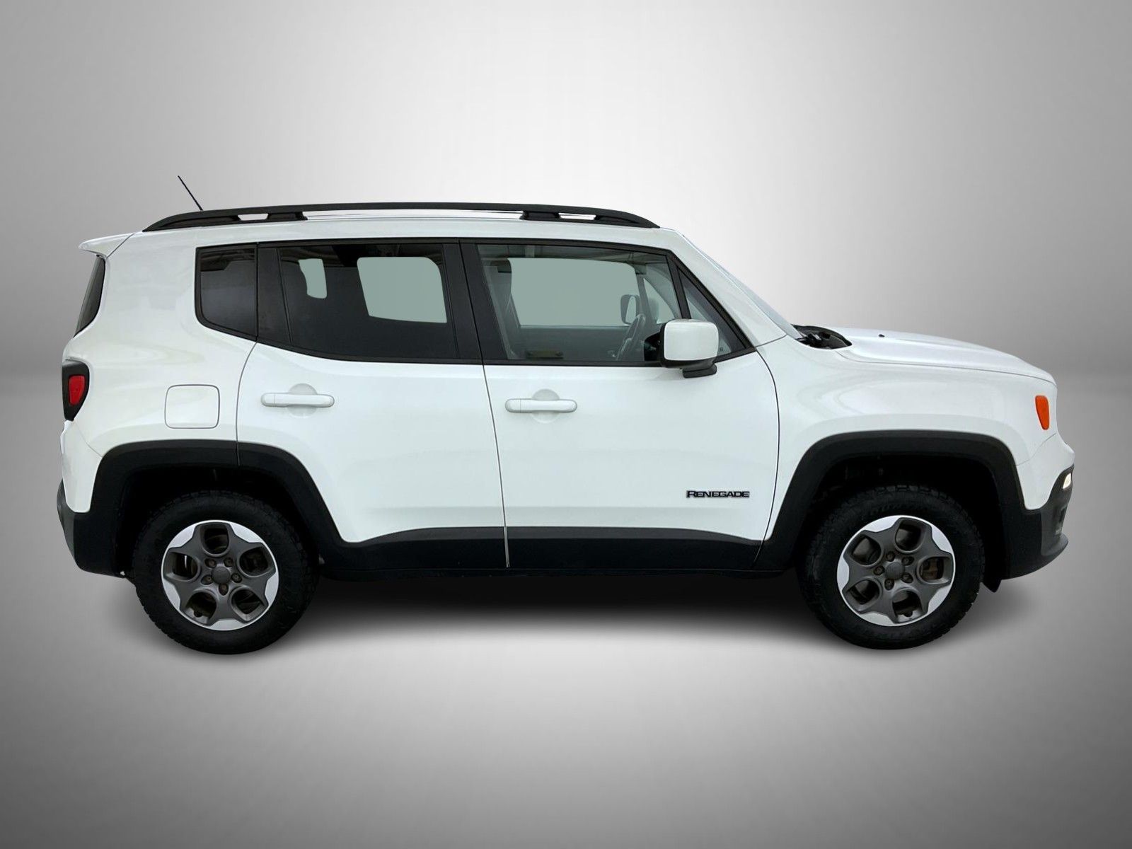 2015 Jeep Renegade Latitude photo 3