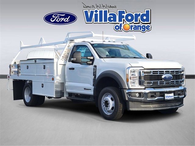 2025 Ford F-550 Super Duty Chassis Cab XL's photo