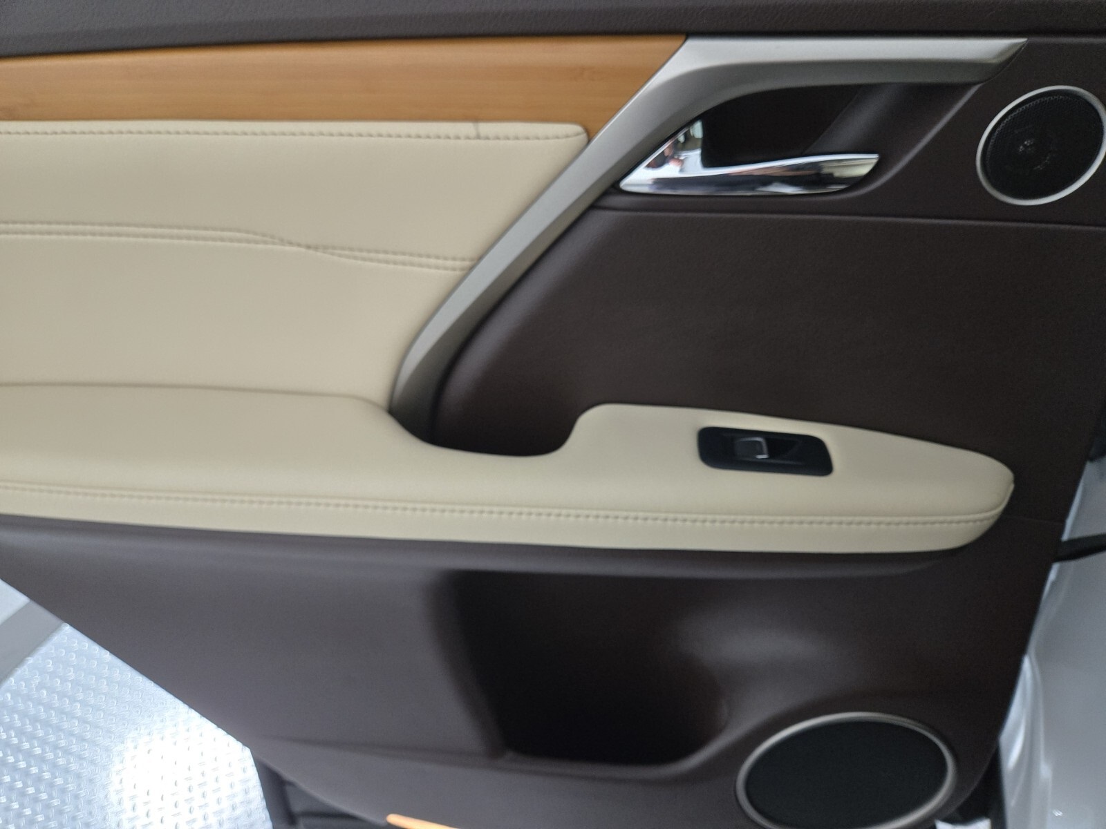 2017 Lexus RX 450h photo 18