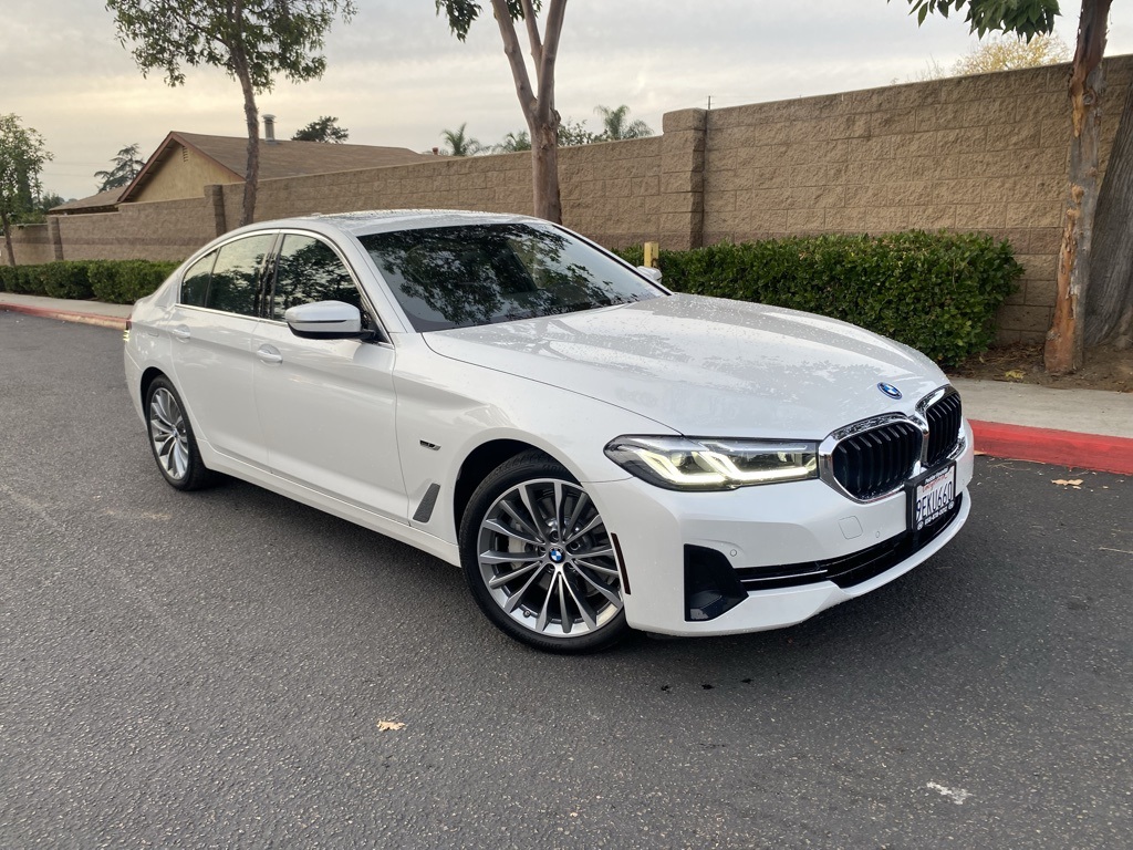 2023 BMW 5 Series 530e's photo