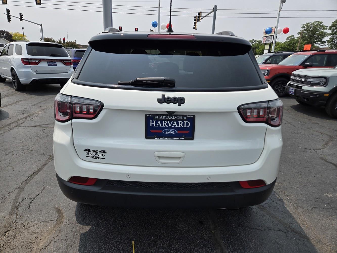 2021 Jeep Compass Altitude photo 2