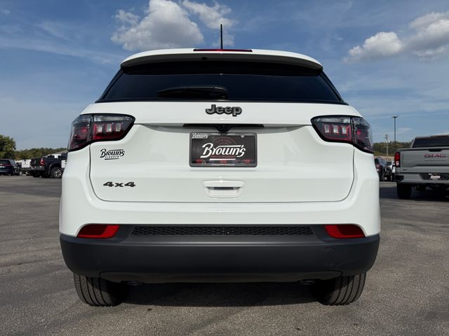 2026 Jeep Compass Latitude photo 5