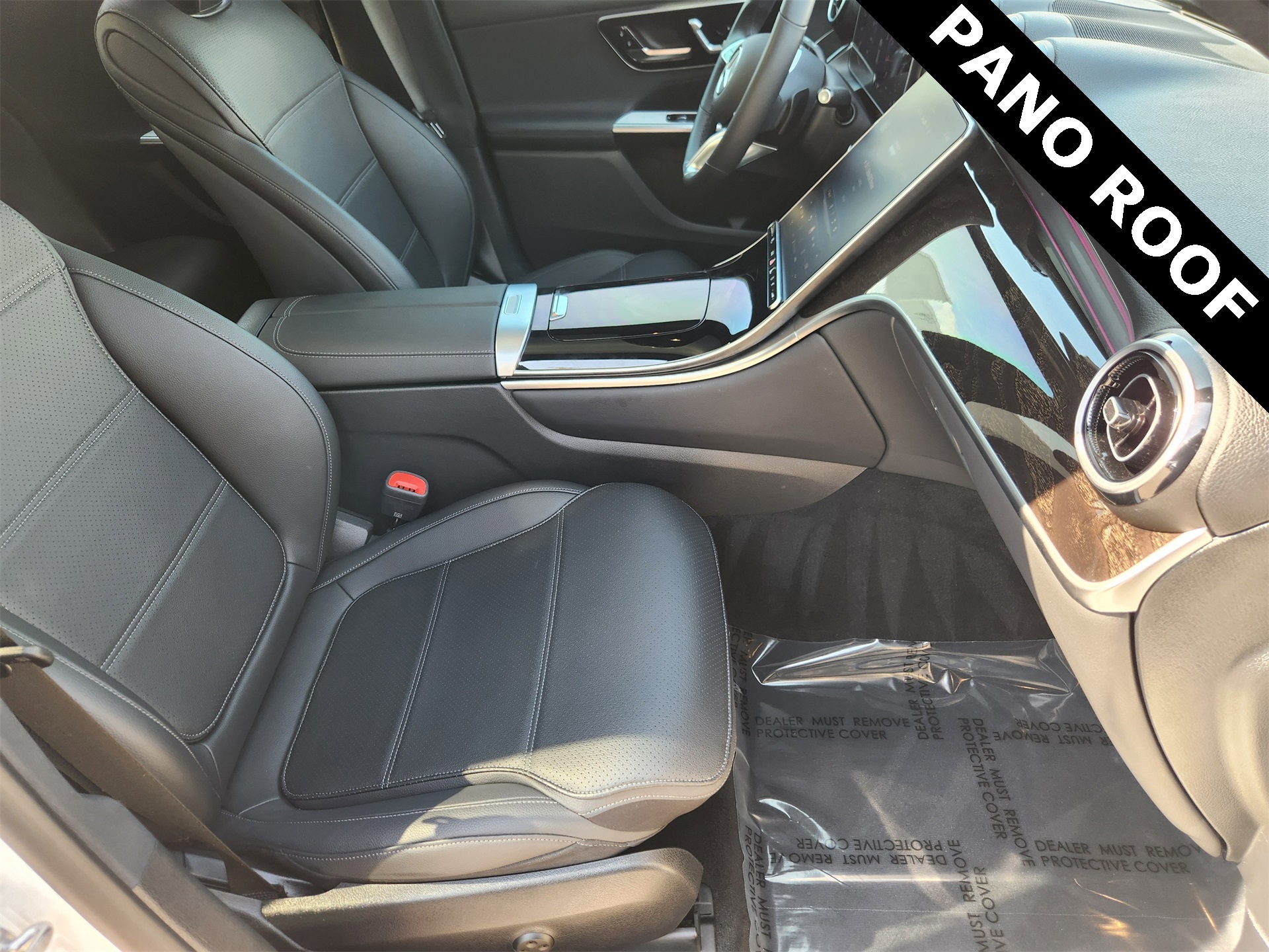 2025 Mercedes Benz GLC 300 photo 6