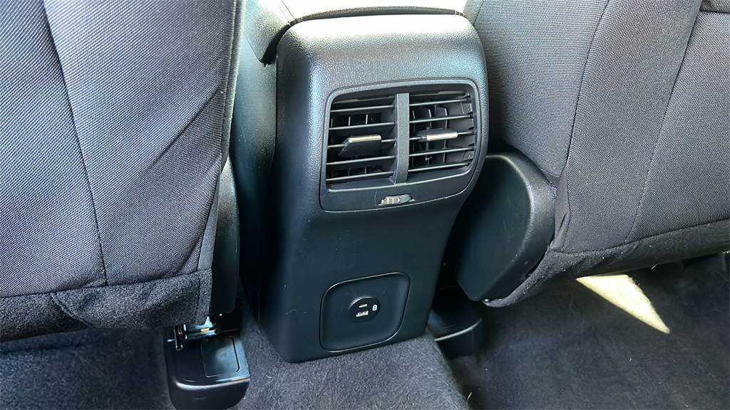 2020 Ford Escape SE photo 4