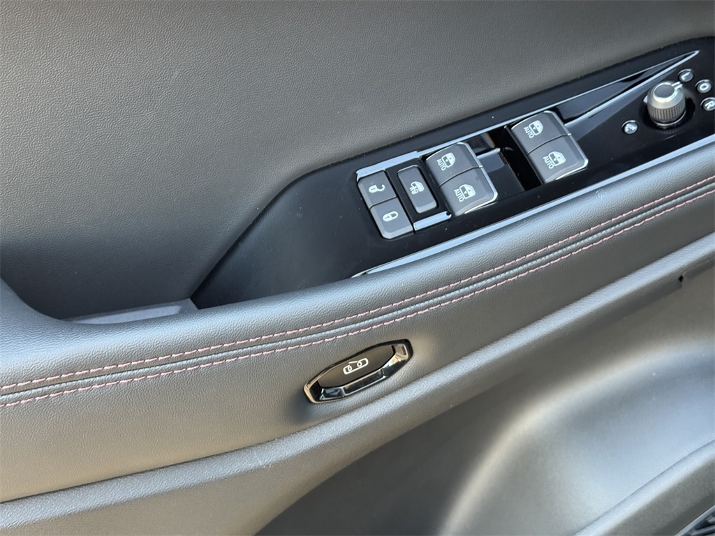 2025 Jeep Wagoneer S Launch Edition photo 17